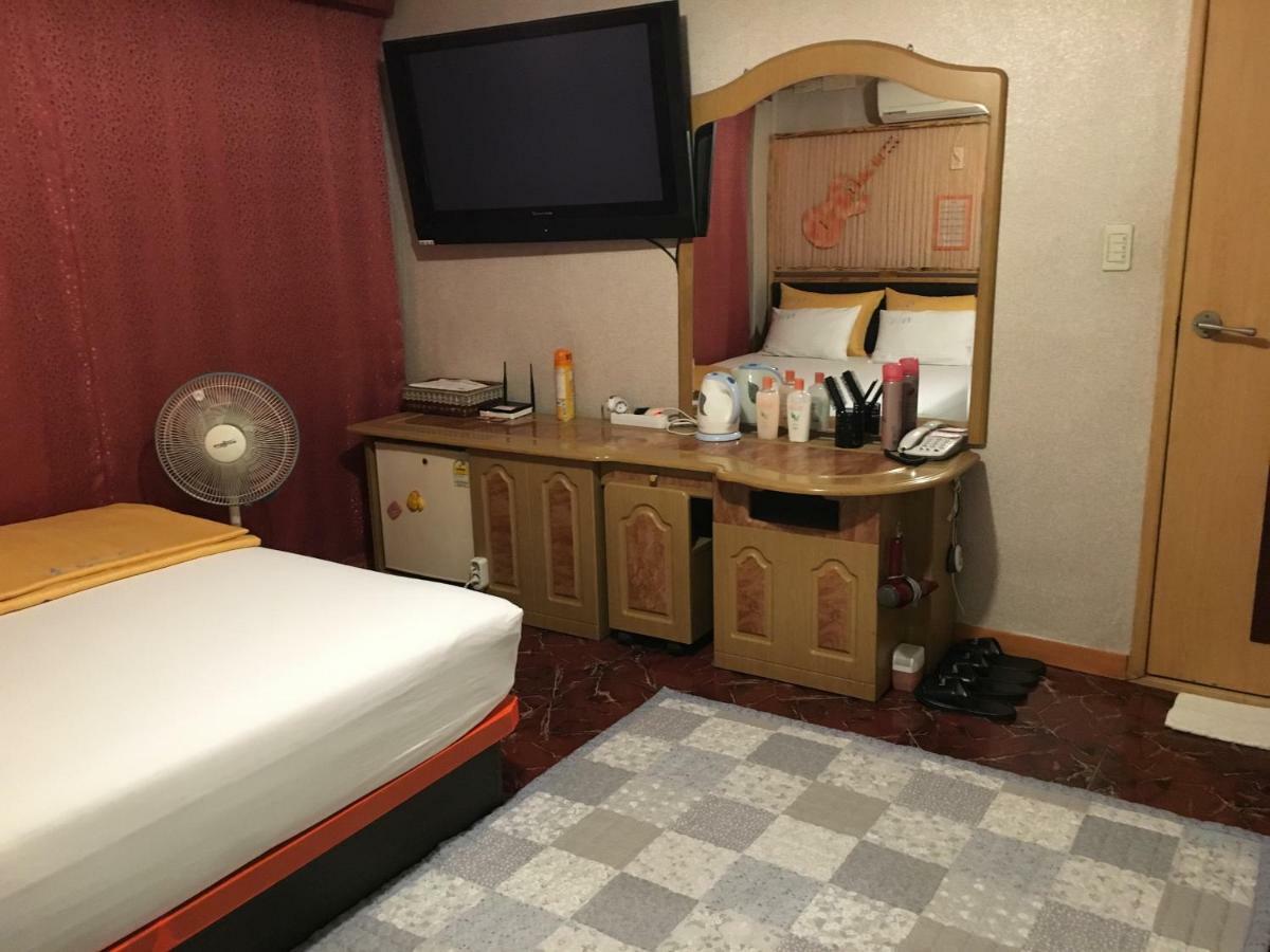 Coin Motel Busan Exterior photo